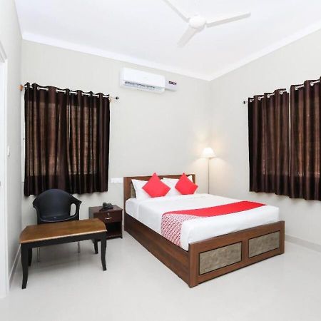 Hotel The Green Orchid Mysore Exteriör bild