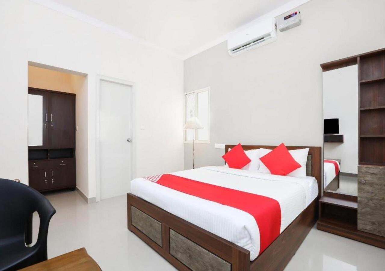 Hotel The Green Orchid Mysore Exteriör bild