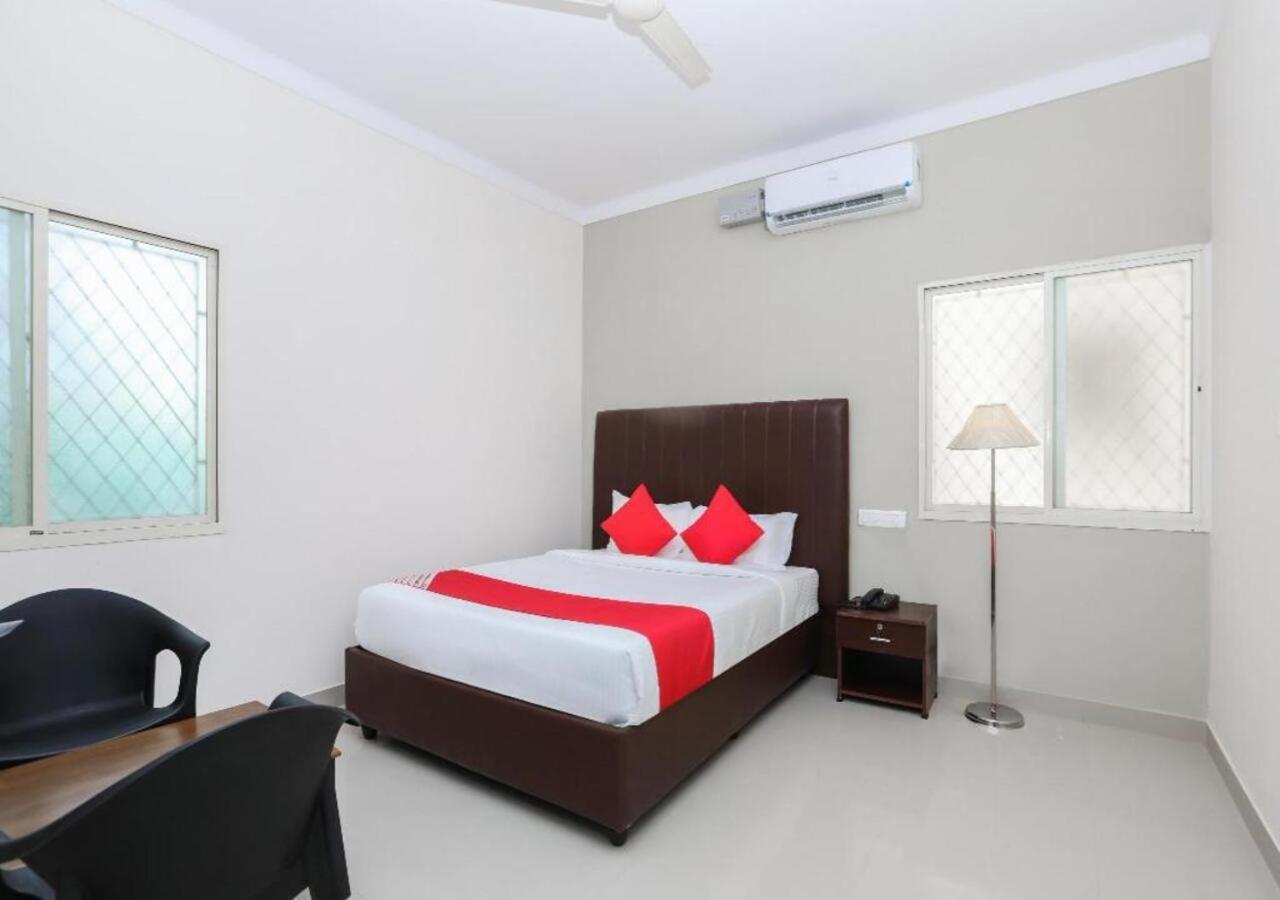 Hotel The Green Orchid Mysore Exteriör bild