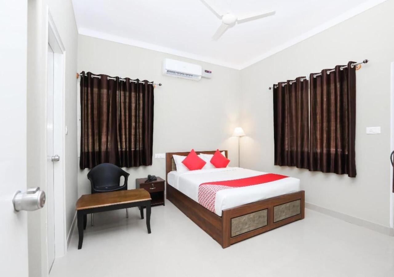 Hotel The Green Orchid Mysore Exteriör bild